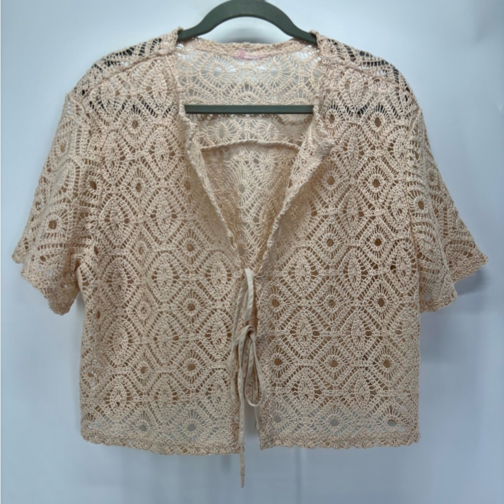 Crochet short sleeve top with front ties in cream XL boho lace